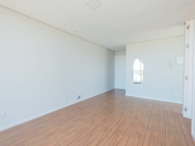 Apartamento com 50m² 1 quarto e 1 banheiro, para alugar, no bairro Centro em Pelotas