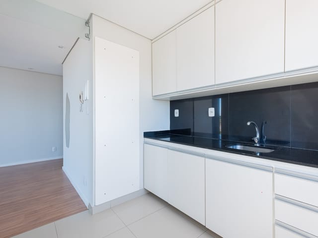 Apartamento com 50m² 1 quarto e 1 banheiro, para alugar, no bairro Centro em Pelotas
