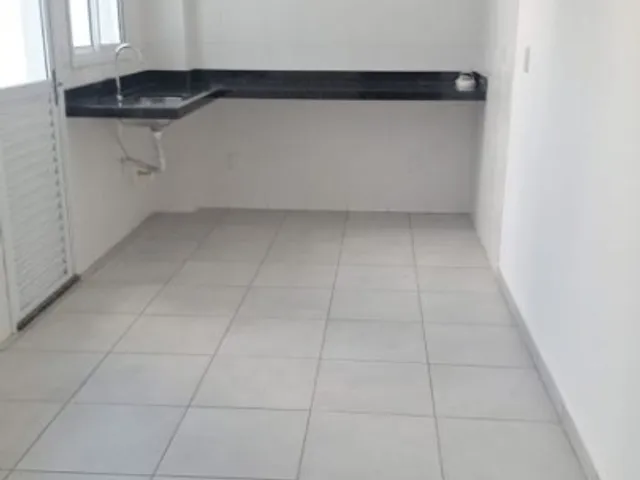 Apartamento 2 quartos e 2 banheiros, à venda, no bairro Vila Guiomar em Santo André