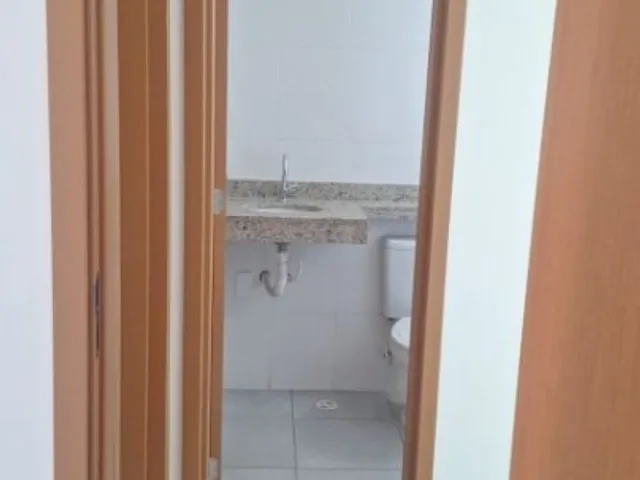 Apartamento 2 quartos e 2 banheiros, à venda, no bairro Vila Guiomar em Santo André