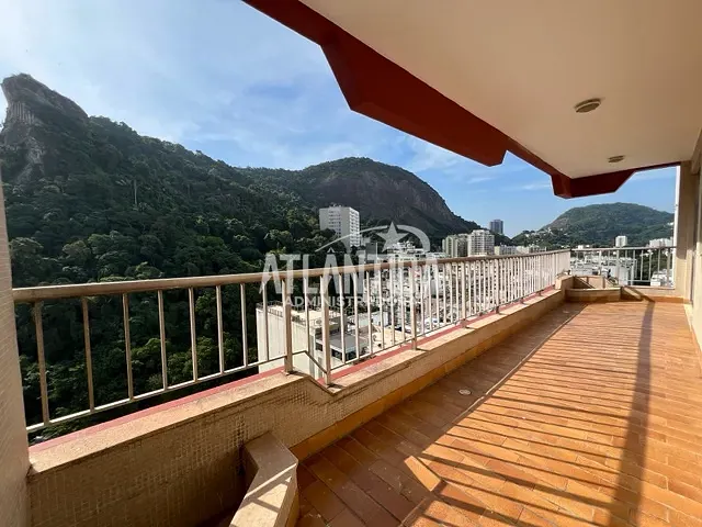 Apartamento com 115m² 2 quartos e 3 banheiros, à venda, no bairro Copacabana em Rio de Janeiro