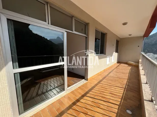 Apartamento com 115m² 2 quartos e 3 banheiros, à venda, no bairro Copacabana em Rio de Janeiro