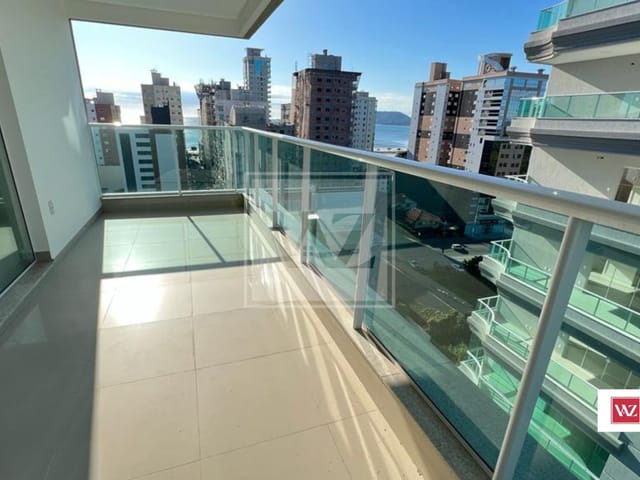 Apartamento com 179m² 4 quartos e 5 banheiros, à venda, no bairro Meia Praia em Itapema