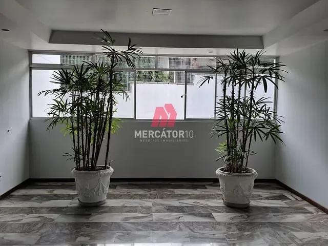 Apartamento com 200m² 4 quartos e 3 banheiros, à venda, no bairro Ponta Aguda em Blumenau
