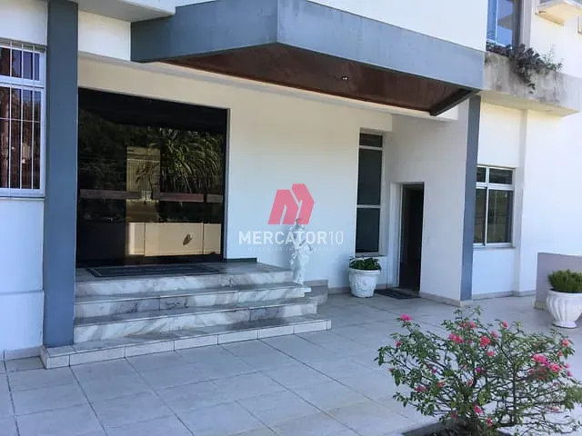 Apartamento com 200m² 4 quartos e 3 banheiros, à venda, no bairro Ponta Aguda em Blumenau
