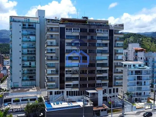 Apartamento com 342m² 4 quartos e 6 banheiros, à venda, no bairro Centro em Caraguatatuba