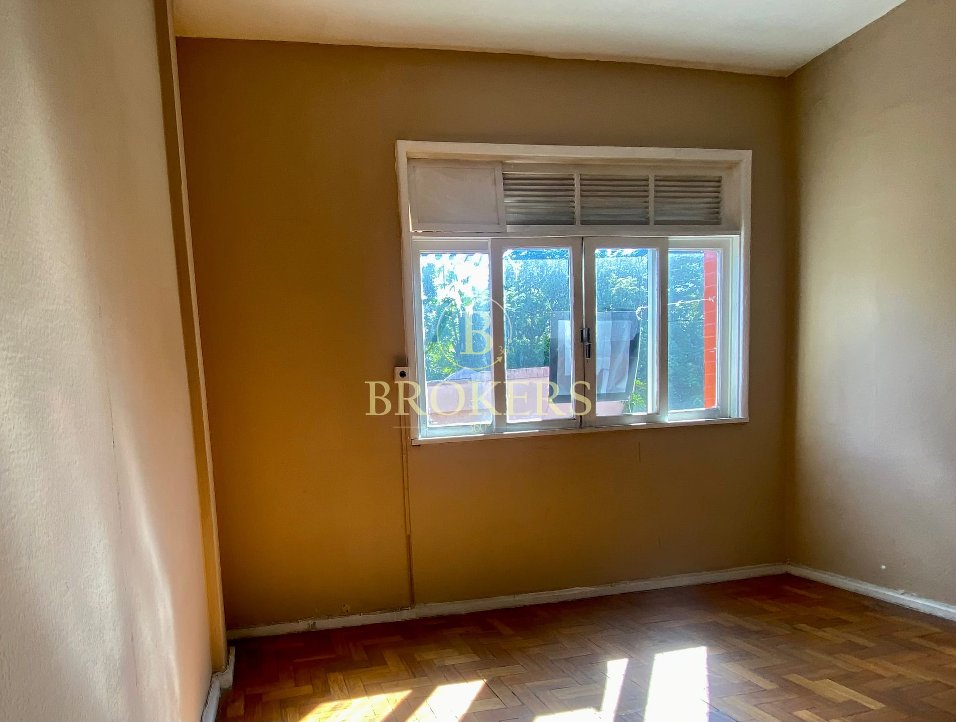 Joia no bairro boémio de Santa Teresa, apartamento à venda, 3 quartos com excelente potencial de renda