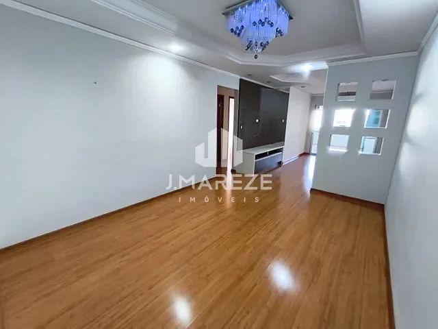 Apartamento 3 quartos e 2 banheiros, à venda ou para alugar, no bairro Centro em Apucarana