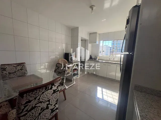 Apartamento 3 quartos e 2 banheiros, à venda, no bairro Centro em Apucarana