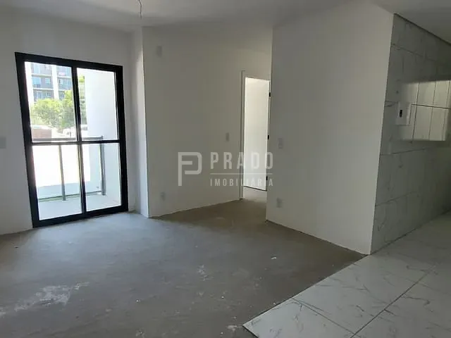 Apartamento 2 quartos e 1 banheiro, à venda, no bairro Três Vendas em Pelotas