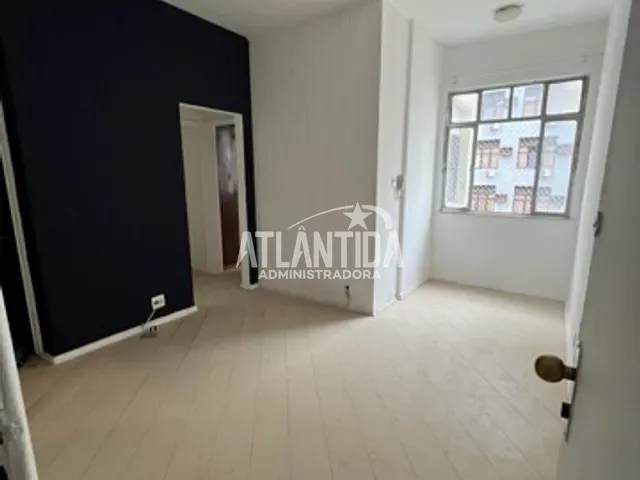 Apartamento com 38m² 1 quarto e 1 banheiro, à venda, no bairro Copacabana em Rio de Janeiro