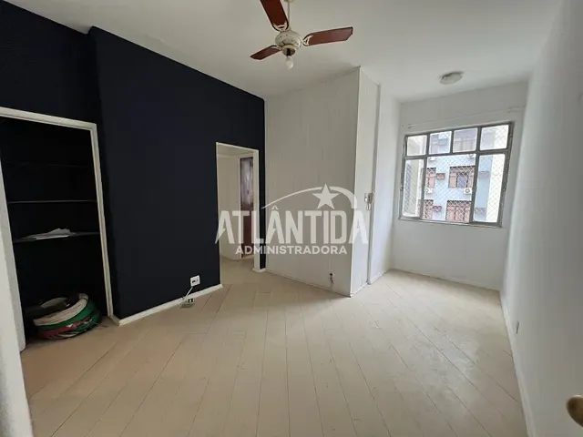 Apartamento com 38m² 1 quarto e 1 banheiro, à venda, no bairro Copacabana em Rio de Janeiro