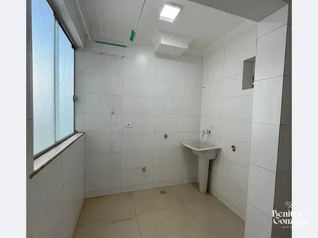 Apartamento com 112m² 3 quartos e 2 banheiros, à venda, no bairro Vila Marumby em Maringá