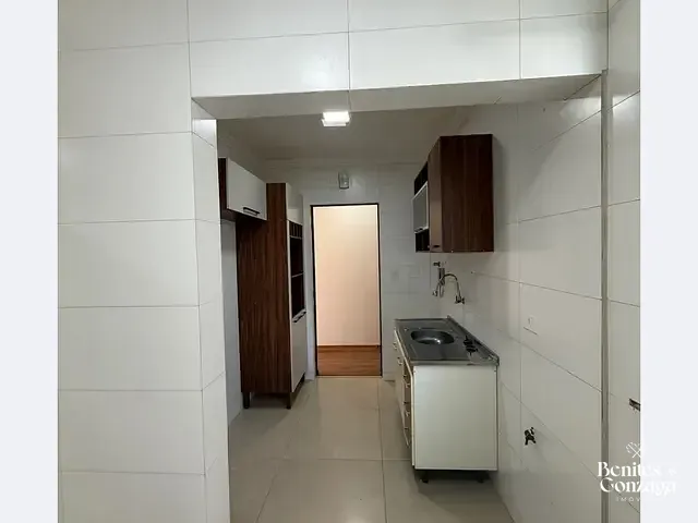 Apartamento com 112m² 3 quartos e 2 banheiros, à venda, no bairro Vila Marumby em Maringá