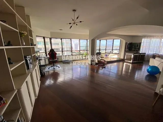 Apartamento com 428m² 4 quartos e 6 banheiros, à venda, no bairro Centro em Aracaju