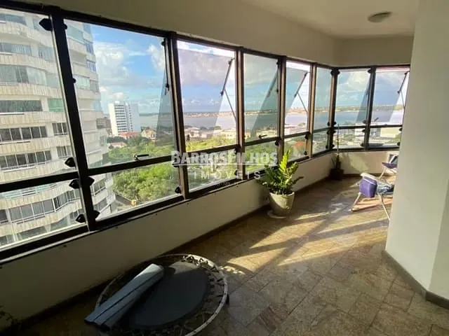 Apartamento com 428m² 4 quartos e 6 banheiros, à venda, no bairro Centro em Aracaju
