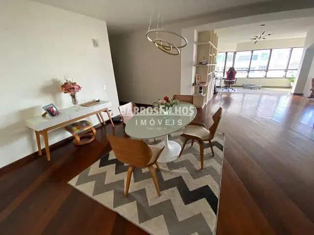 Apartamento com 428m² 4 quartos e 6 banheiros, à venda, no bairro Centro em Aracaju
