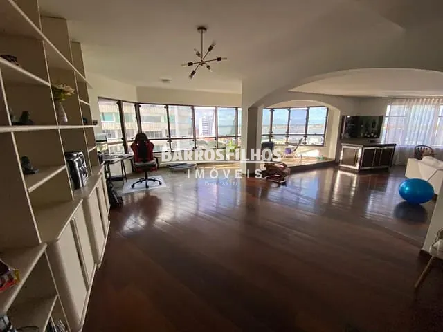 Apartamento com 428m² 4 quartos e 6 banheiros, à venda, no bairro Centro em Aracaju