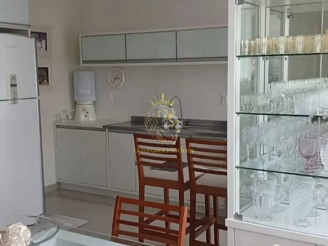 Apartamento 2 quartos e 2 banheiros, à venda, no bairro Santa Regina em Camboriú