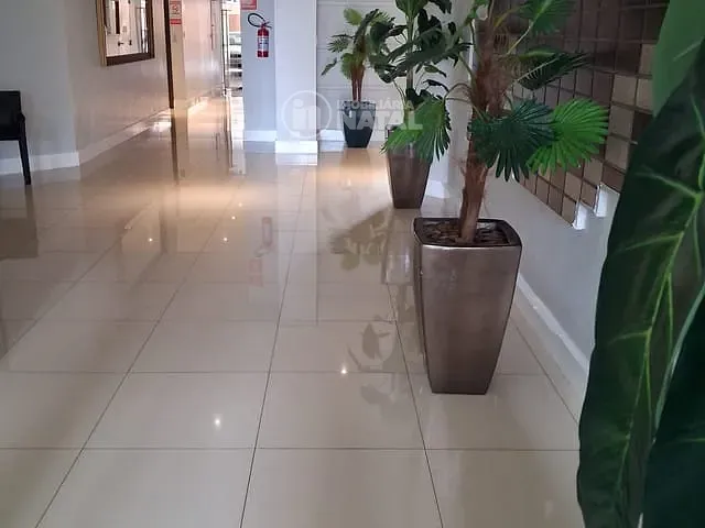 Apartamento com 122m² 3 quartos e 2 banheiros, à venda, no bairro Centro em Londrina