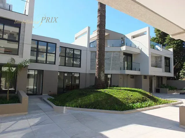 Sobrado com 272m² 3 quartos e 1 banheiro, à venda, no bairro Boa Vista em Curitiba
