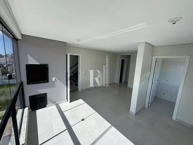 Apartamento 2 quartos e 2 banheiros, à venda ou para alugar, no bairro Areias em Tijucas