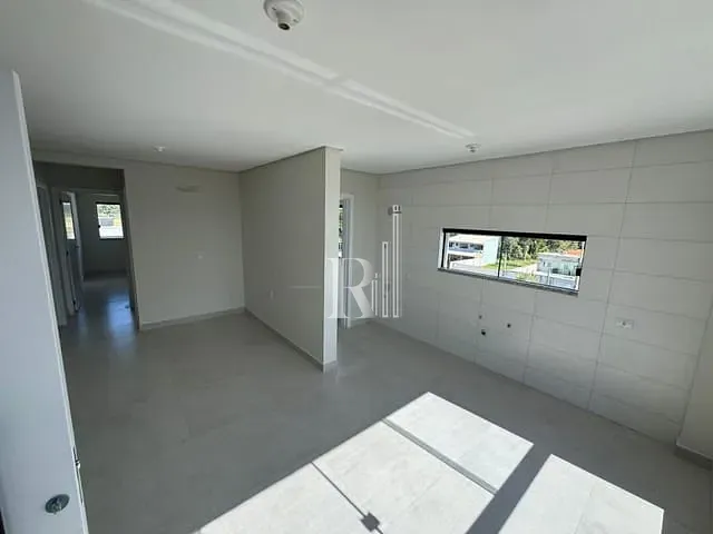 Apartamento 2 quartos e 2 banheiros, à venda ou para alugar, no bairro Areias em Tijucas