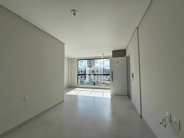 Apartamento 2 quartos e 2 banheiros, à venda ou para alugar, no bairro Areias em Tijucas