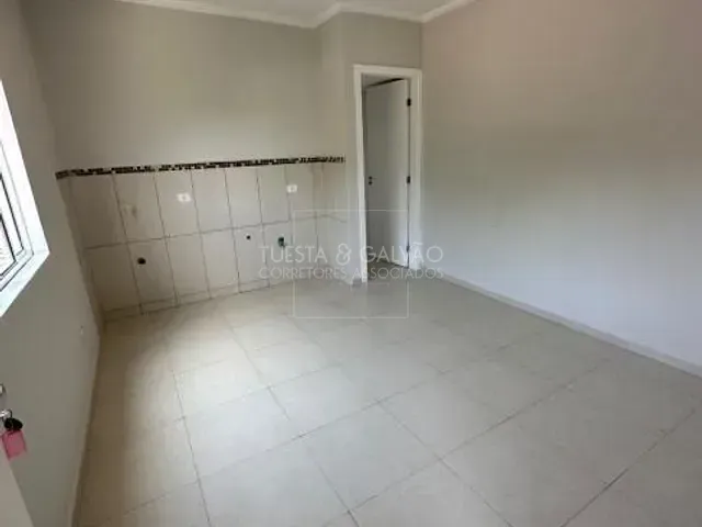 Apartamento com 24m² 1 quarto e 1 banheiro, à venda, no bairro Parolin em Curitiba