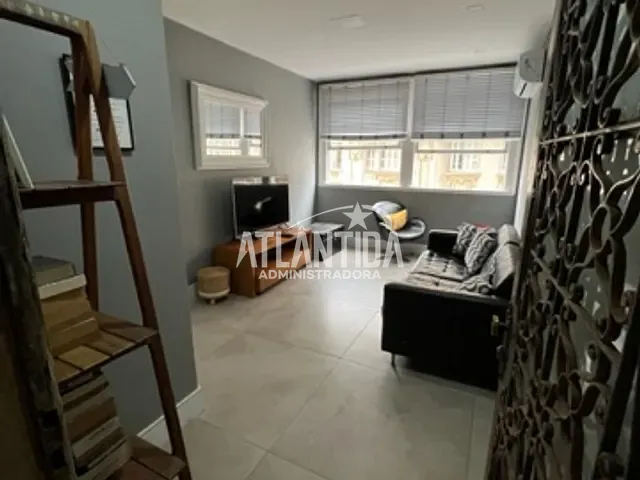 Apartamento com 75m² 3 quartos e 2 banheiros, à venda, no bairro Copacabana em Rio de Janeiro
