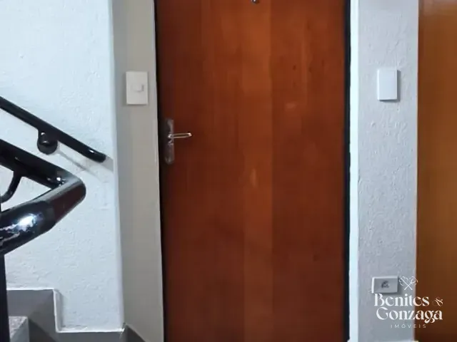 Apartamento com 73m² 3 quartos e 1 banheiro, à venda, no bairro Zona 08 em Maringá