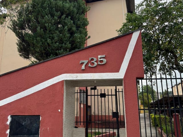 Apartamento 2 quartos e 1 banheiro, à venda, no bairro Jardim Marica em Mogi das Cruzes