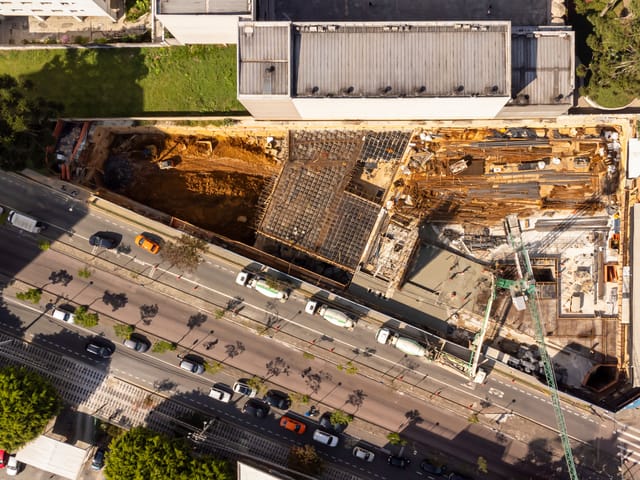 Apartamento 3 quartos e 2 banheiros, à venda, no bairro Zona 07 em Maringá