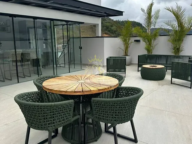 Apartamento 2 quartos e 1 banheiro, à venda, no bairro São Francisco de Assis em Camboriú