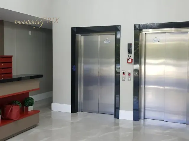 Apartamento 2 quartos e 1 banheiro, para alugar, no bairro Santa Cândida em Curitiba