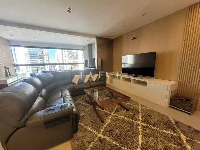Apartamento com 205m² 3 quartos e 3 banheiros, à venda, no bairro Gleba Fazenda Palhano em Londrina