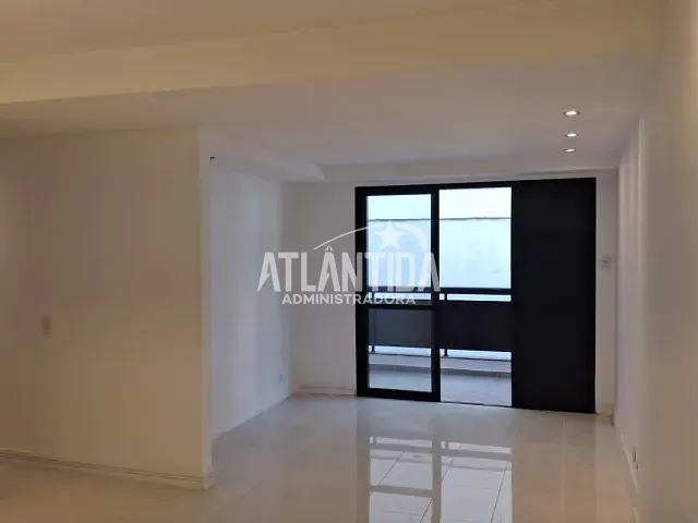Apartamento 2 quartos e 1 banheiro, para alugar, no bairro Barra da Tijuca em Rio de Janeiro