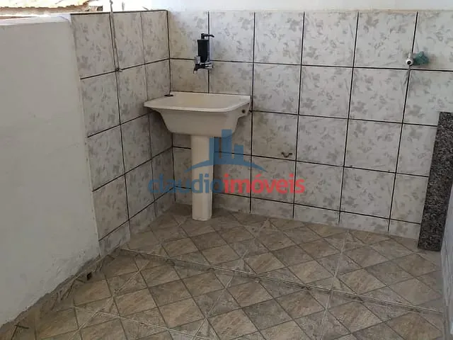 Apartamento 2 quartos e 1 banheiro, à venda, no bairro Santa Clara em Barra Mansa