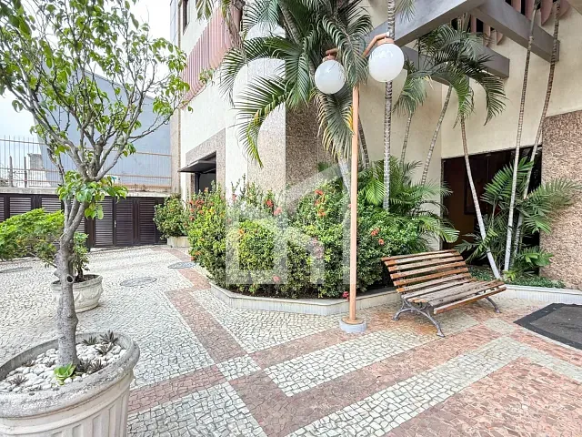 Apartamento 3 quartos e 3 banheiros, à venda, no bairro Caonze em Nova Iguaçu