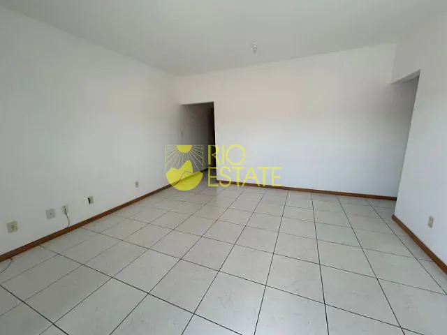 Apartamento com 82m² 2 quartos e 1 banheiro, à venda, no bairro Centro em Pinheiral