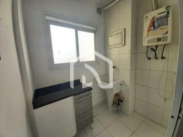 Apartamento com 67m² 3 quartos e 2 banheiros, para alugar, no bairro Jardim Tupanci em Barueri