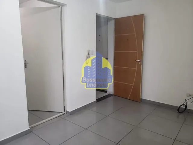 Apartamento 2 quartos e 1 banheiro, à venda, no bairro Vila Yara em Osasco