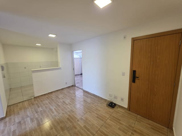 Apartamento 2 quartos e 1 banheiro, à venda, no bairro Parque Santa Rosa em Suzano