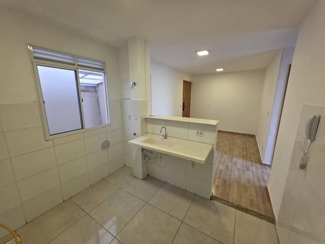 Apartamento 2 quartos e 1 banheiro, à venda, no bairro Parque Santa Rosa em Suzano