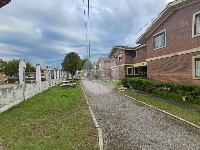 Apartamento 2 quartos e 1 banheiro, à venda ou para alugar, no bairro Centro em Pelotas