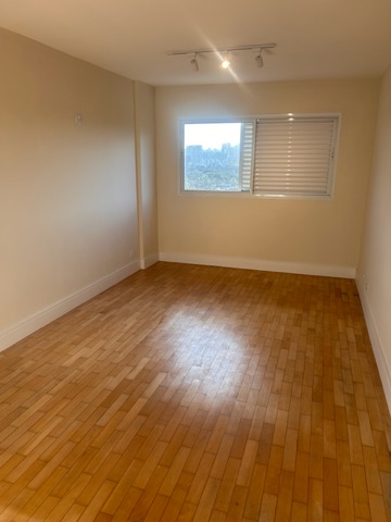Apartamento 3 quartos e 2 banheiros, à venda, no bairro Santo Amaro em São Paulo
