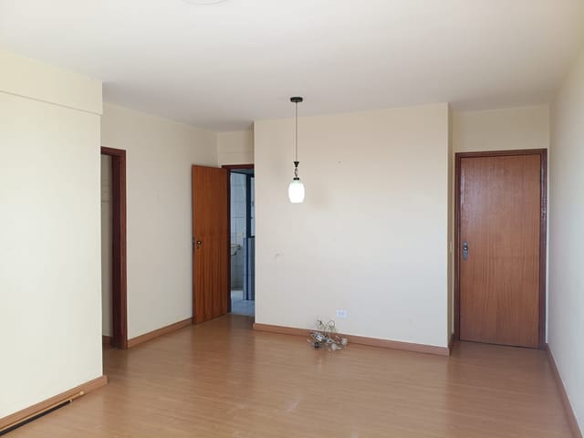 Foto do Apartamento - APARTAMENTO DE 3 QUARTOS  NO EDIFICIO TOPAZIO, AO LADO DO CENTRO NORTE SHOPPING CENTER DE APUCARANA - PR | J. Mareze Imóveis Ltda