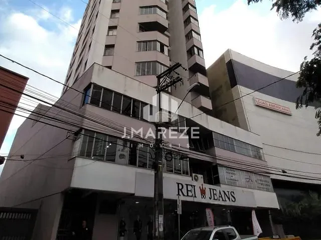 Apartamento com 100m² 3 quartos e 2 banheiros, para alugar, no bairro Centro em Apucarana