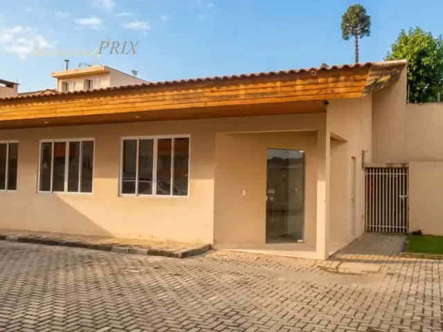 Apartamento 2 quartos e 1 banheiro, para alugar, no bairro Santa Cândida em Curitiba