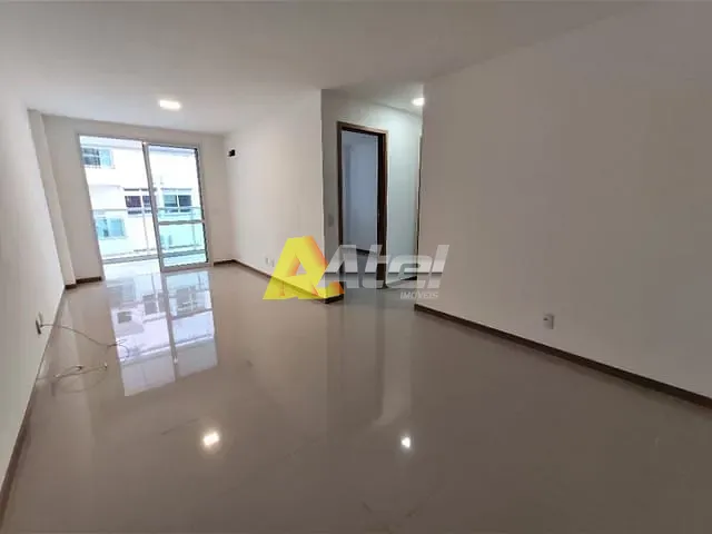 Apartamento com 81m² 2 quartos e 1 banheiro, à venda ou para alugar, no bairro Freguesia de Jacarepaguá em Rio de Janeiro